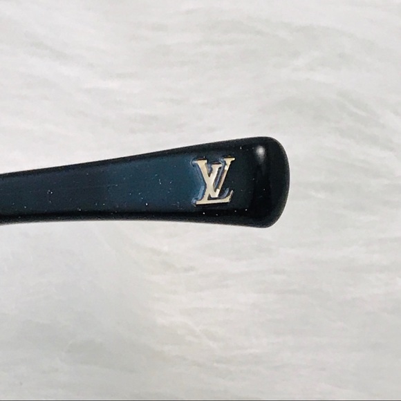 LOUIS VUITTON Soupcon Oversize Black Sunglasses - Picture 7 of 8